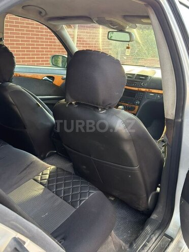 Mercedes E 200-6