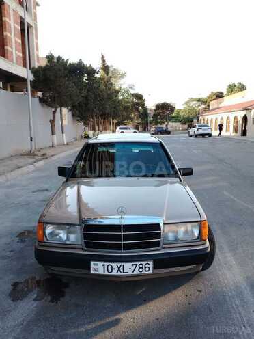 Mercedes 190-1