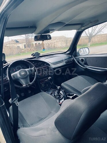 Chevrolet Niva-3