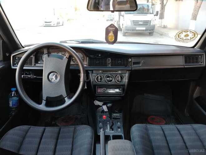 Mercedes 190-7