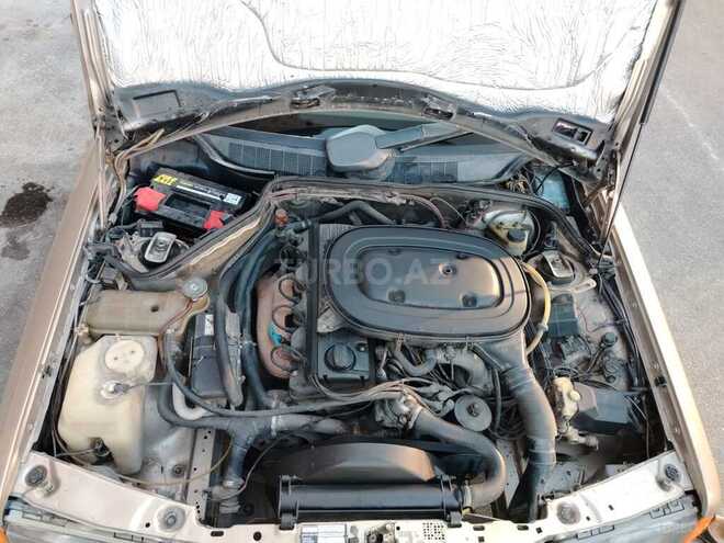 Mercedes 190-12