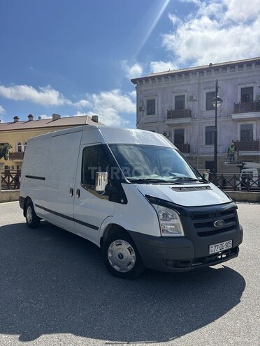 Ford Transit-2