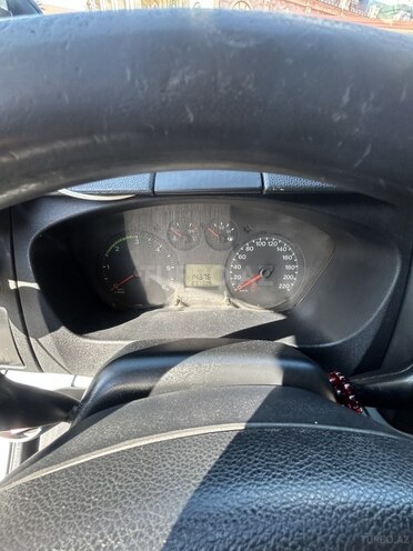 Ford Transit-13