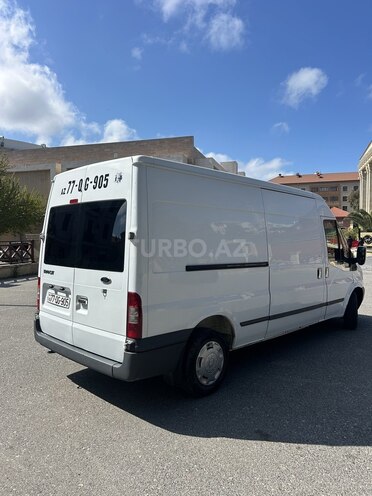 Ford Transit-5