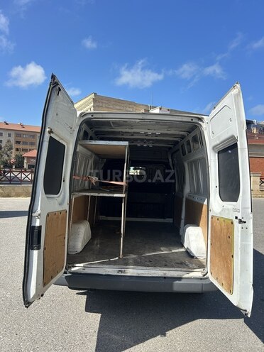 Ford Transit-7