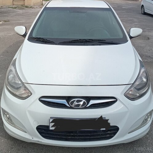 Hyundai Accent-1