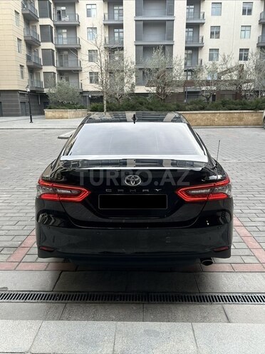 Toyota Camry-5