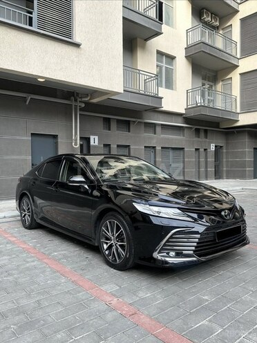 Toyota Camry-8
