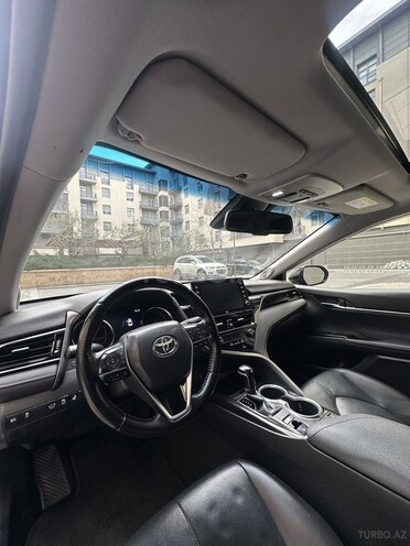 Toyota Camry-11