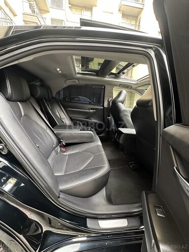 Toyota Camry-18