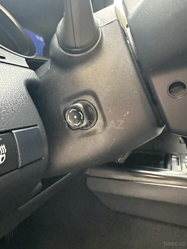 Toyota Camry-13