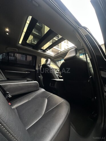 Toyota Camry-16