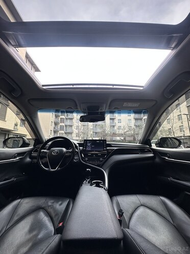 Toyota Camry-14