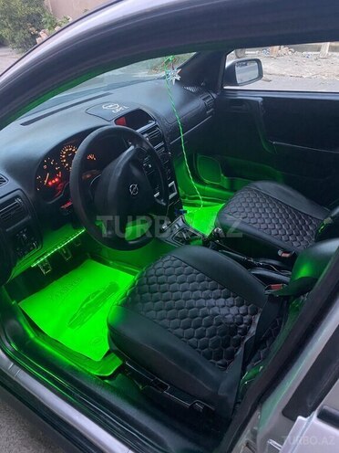 Opel Astra-10