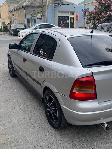 Opel Astra-13