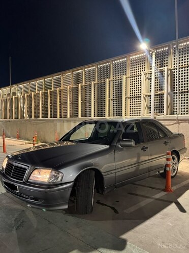 Mercedes C 200-5