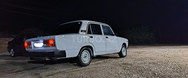 LADA (VAZ) 2107-4