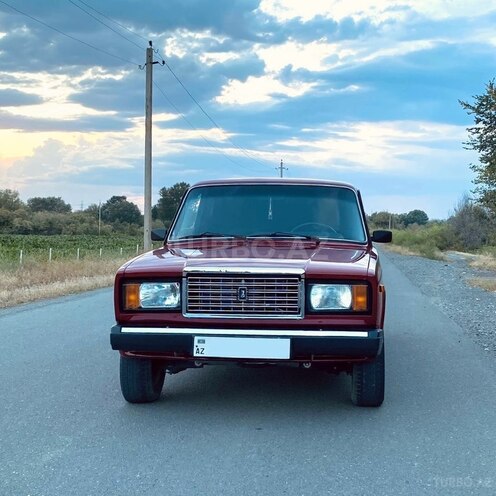 LADA (VAZ) 2107-1