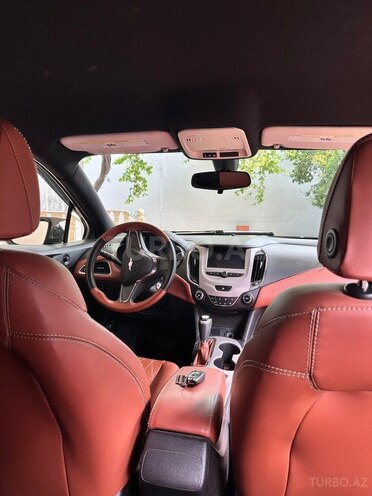 Chevrolet Cruze-10