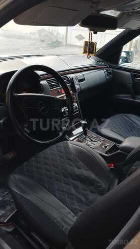 Mercedes E 200-7