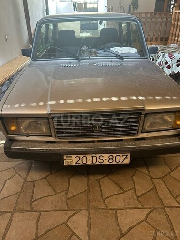 LADA (VAZ) 2107-1
