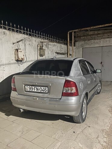 Opel Astra-2