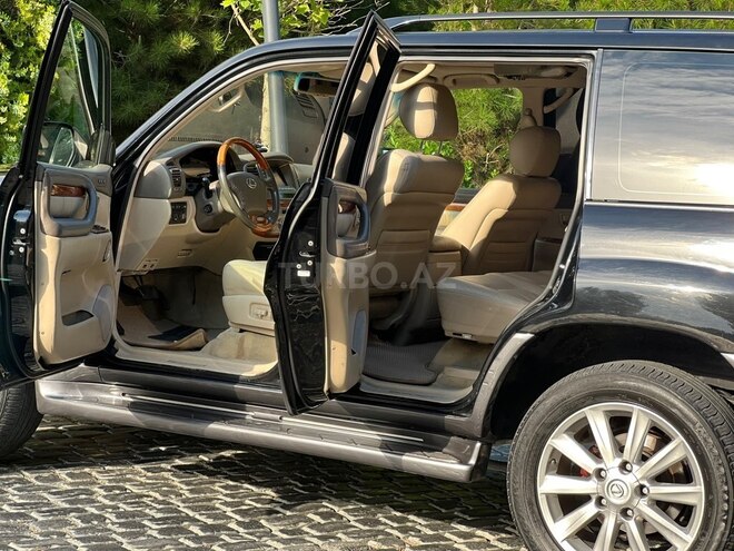 Lexus LX 470-12