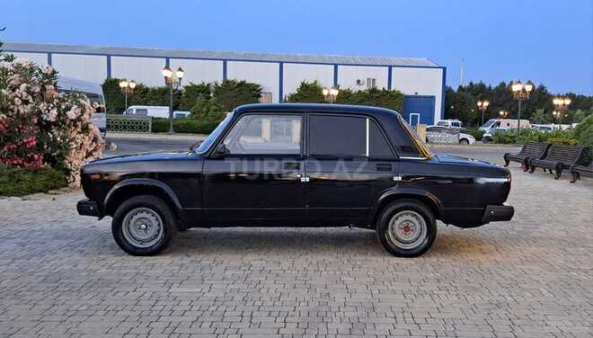 LADA (VAZ) 2107-2