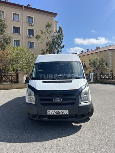 Ford Transit-1