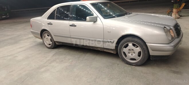 Mercedes E 200-7