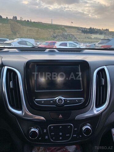 Chevrolet Equinox-12