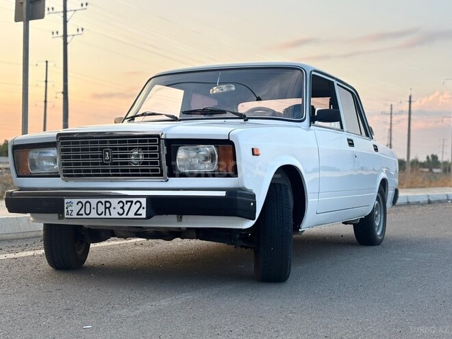 LADA (VAZ) 2107-1