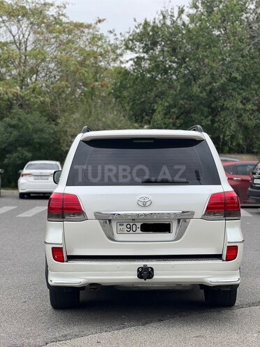 Toyota Land Cruiser-2