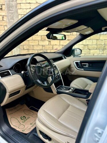 Land Rover Discovery Sport-8