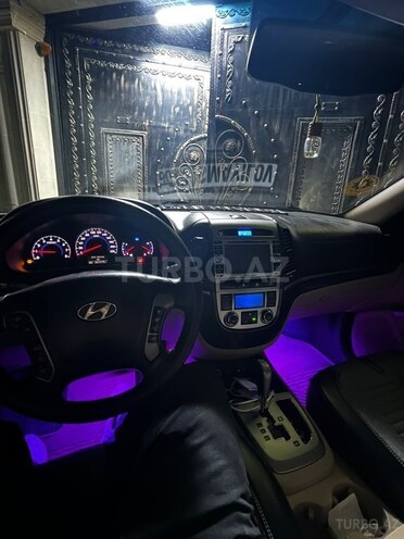 Hyundai Santa Fe-15