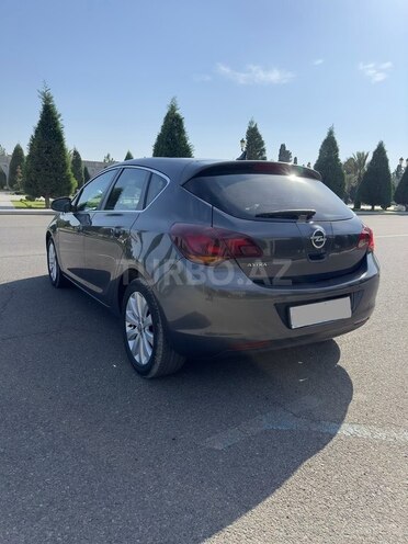 Opel Astra-14