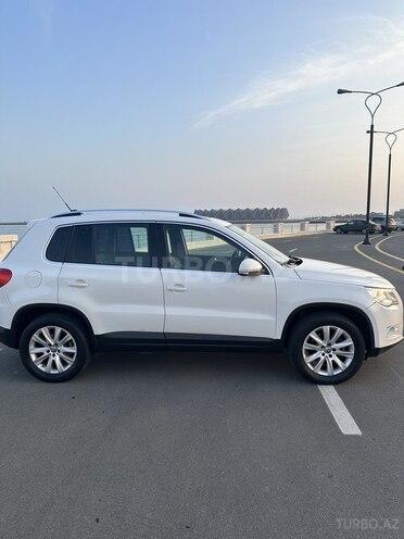 Volkswagen Tiguan-2