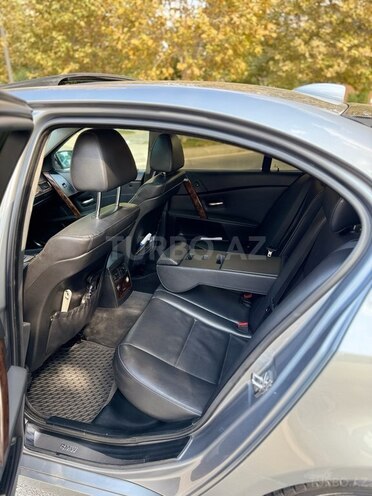 BMW 530-9