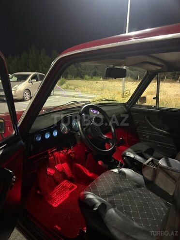 LADA (VAZ) 2106-4