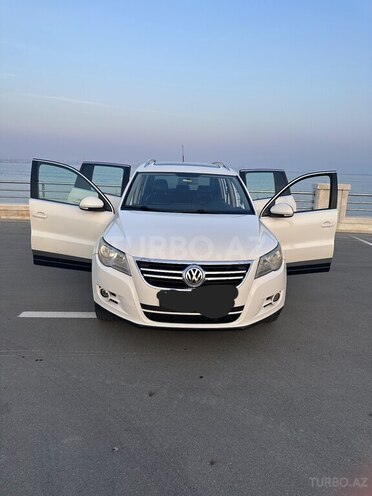 Volkswagen Tiguan-1