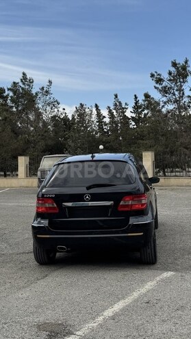 Mercedes B 200-4