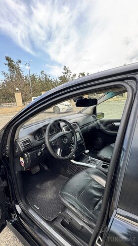 Mercedes B 200-8