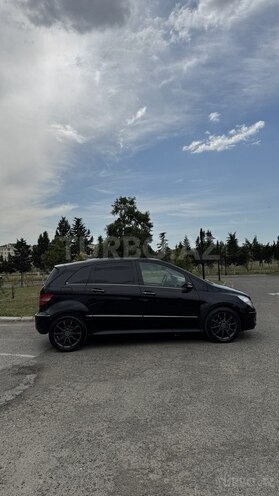 Mercedes B 200-6