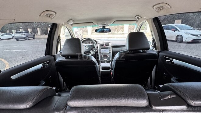Mercedes B 200-11