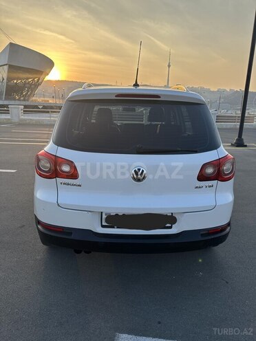 Volkswagen Tiguan-12