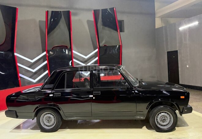 LADA (VAZ) 2107-3