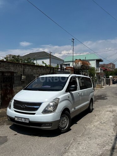 Hyundai H-1-3