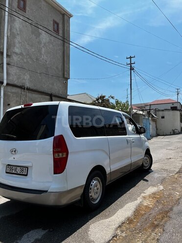 Hyundai H-1-6