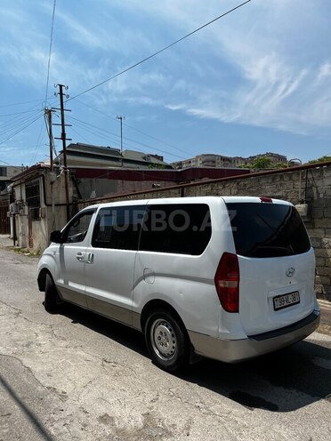 Hyundai H-1-5