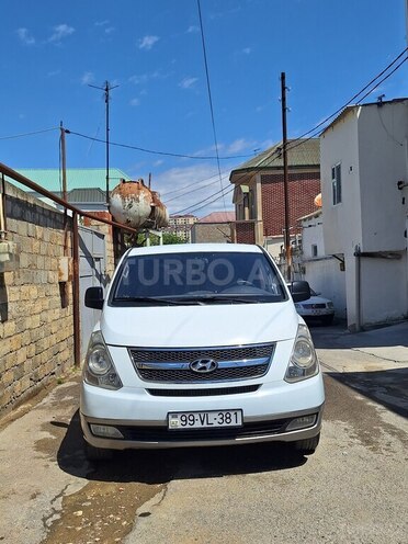 Hyundai H-1-8